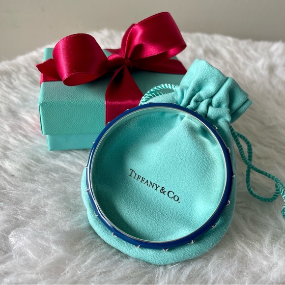 Tiffany and Co. Navy Stars Bangle - Picture 3 of 7